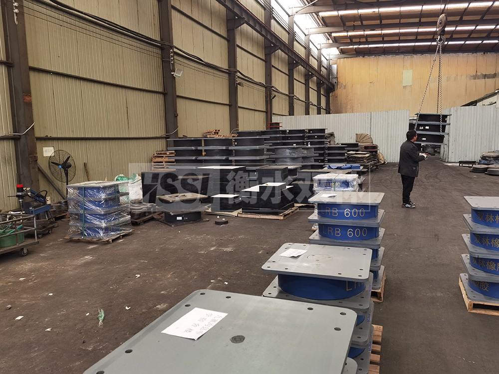 隔震支座廠家 圓形隔震支座多少錢 高阻尼HDR橡膠支座廠家電話