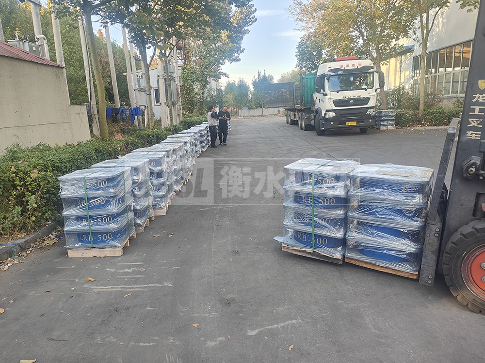 HDR支座什么價格 摩擦擺減隔震支座 水平分散力橡膠隔震支座廠家