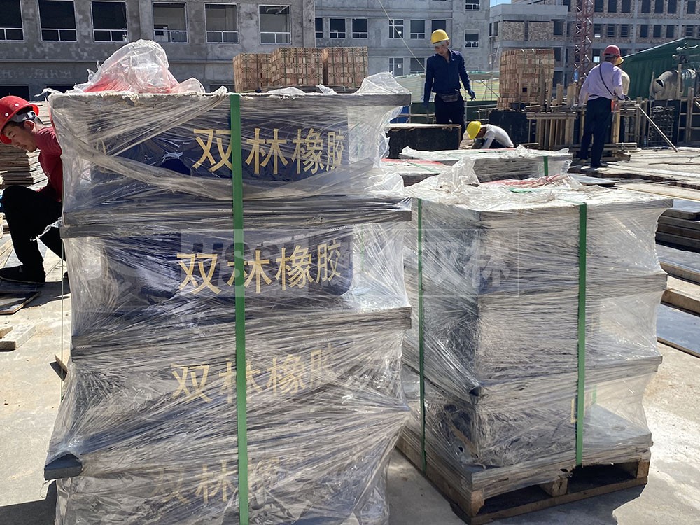 建筑橡膠抗震支座多少錢 摩擦擺隔震支座FPSII-10000-400-4.11廠家 水平分散力支座